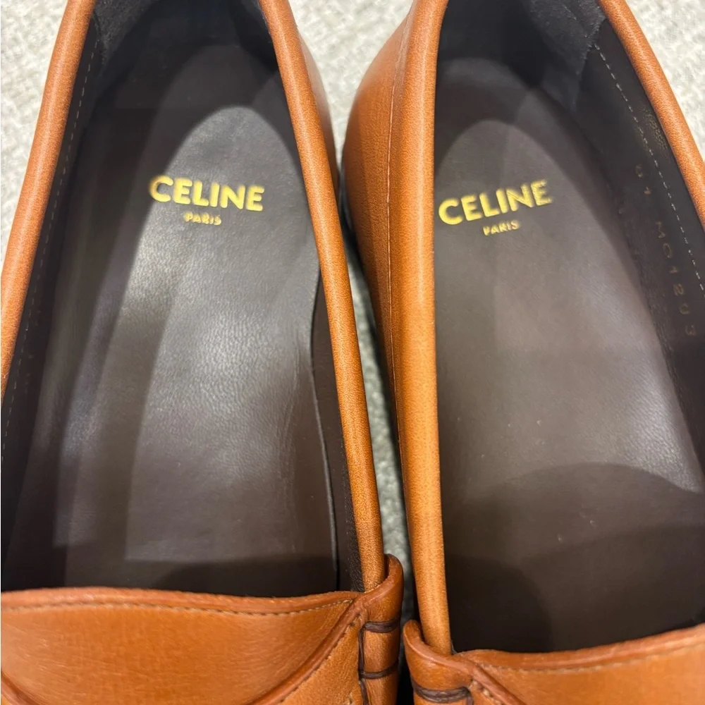CELINE - Leather Loafers with Gold Chain. AVAIL
